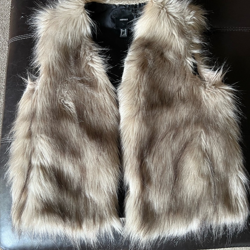 Forever 21 - Fur Vest - Medium